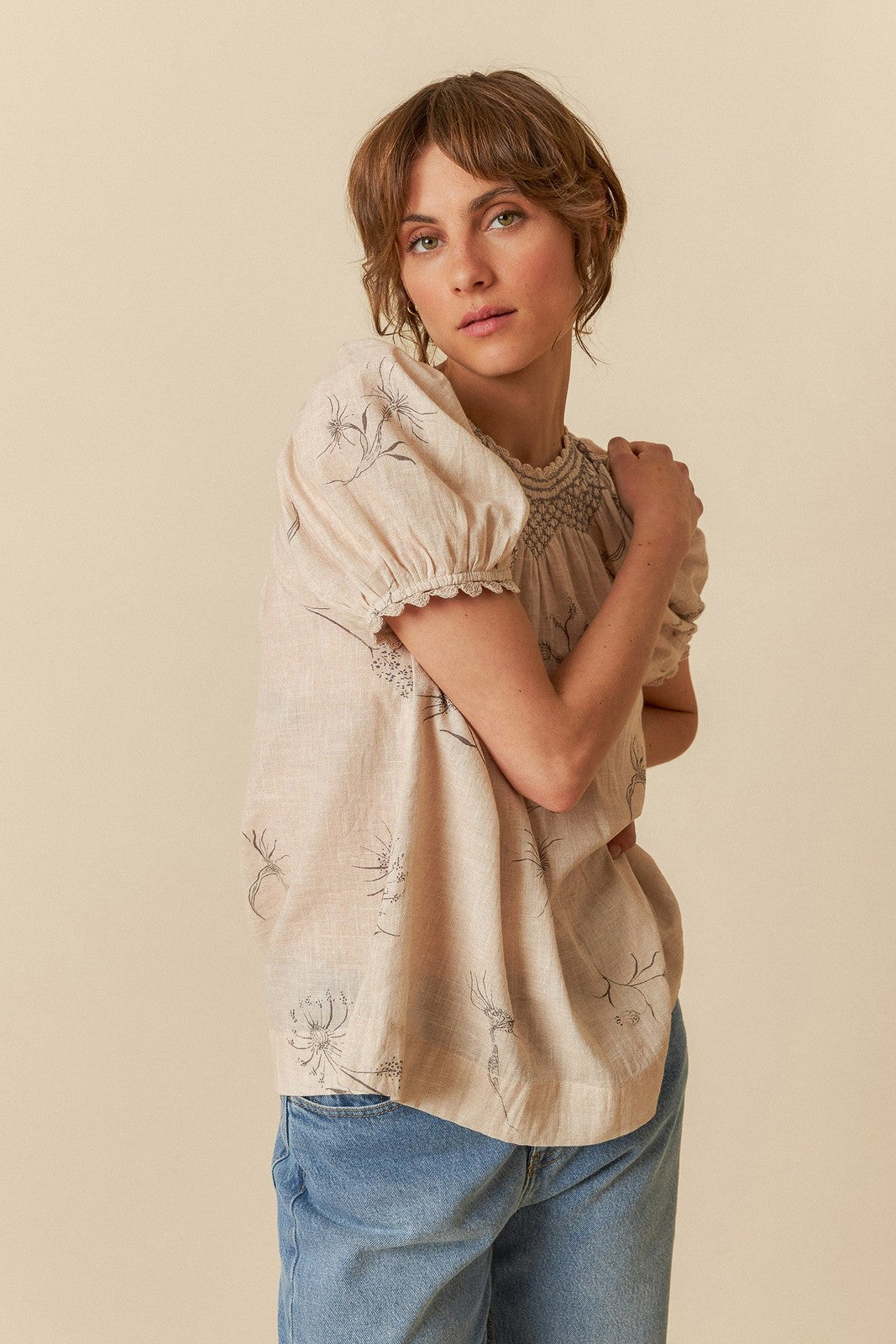 Indi & Cold AD166 Crochet Details Blouse Beige