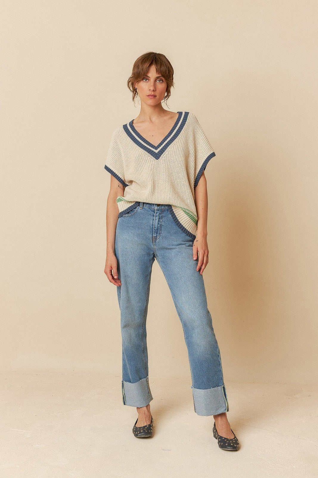 Indi & Cold AX135 Multicolor Border Vest Ecru