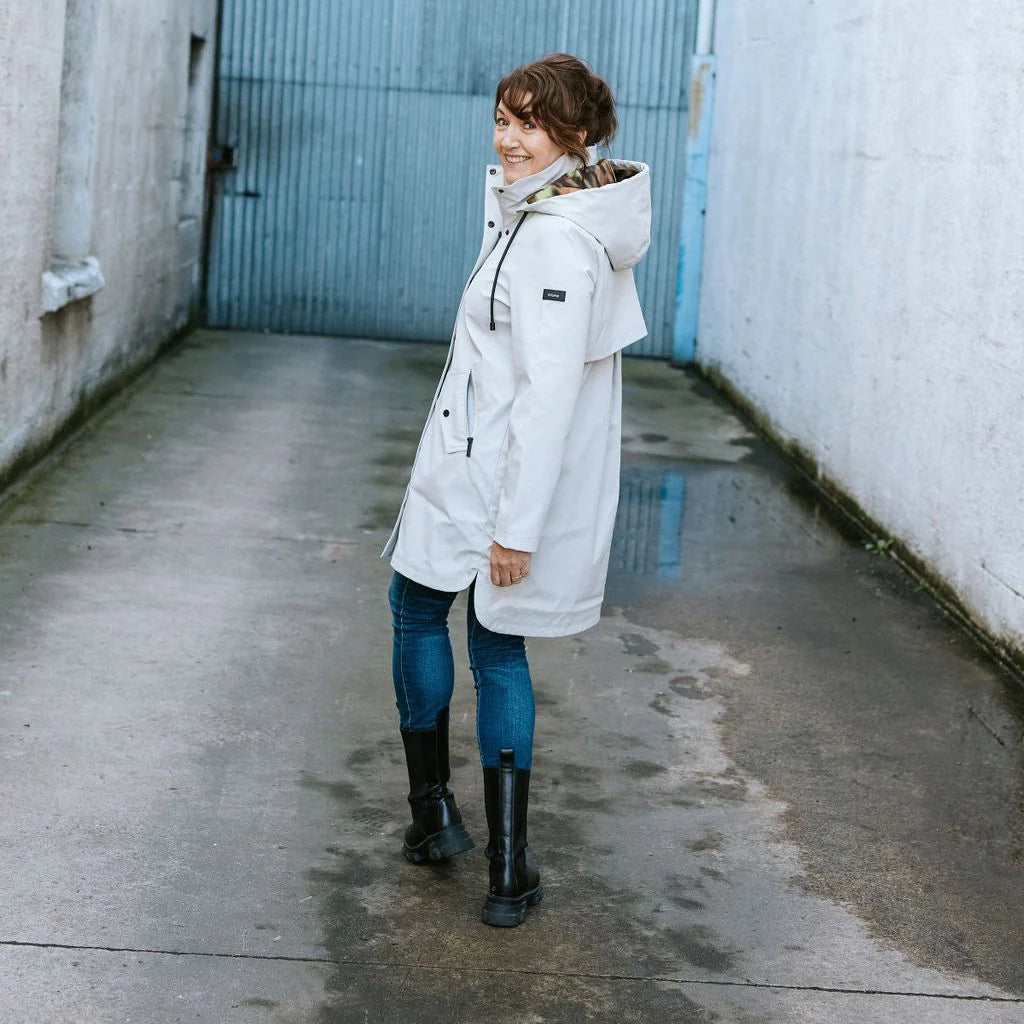 Moke Billie Raincoat Ice Crystal with Big Cat Blur Evie Kemp