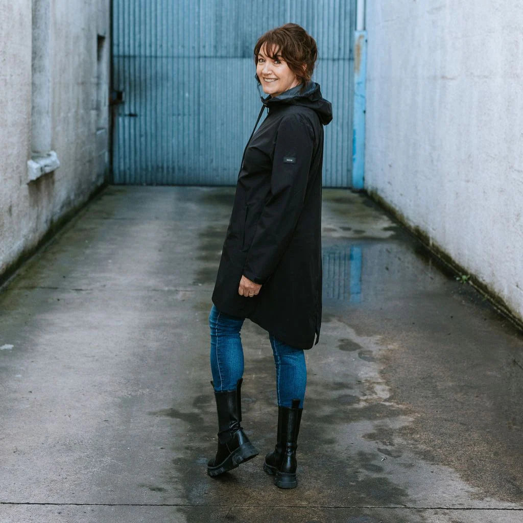 Moke Georgie Raincoat Black