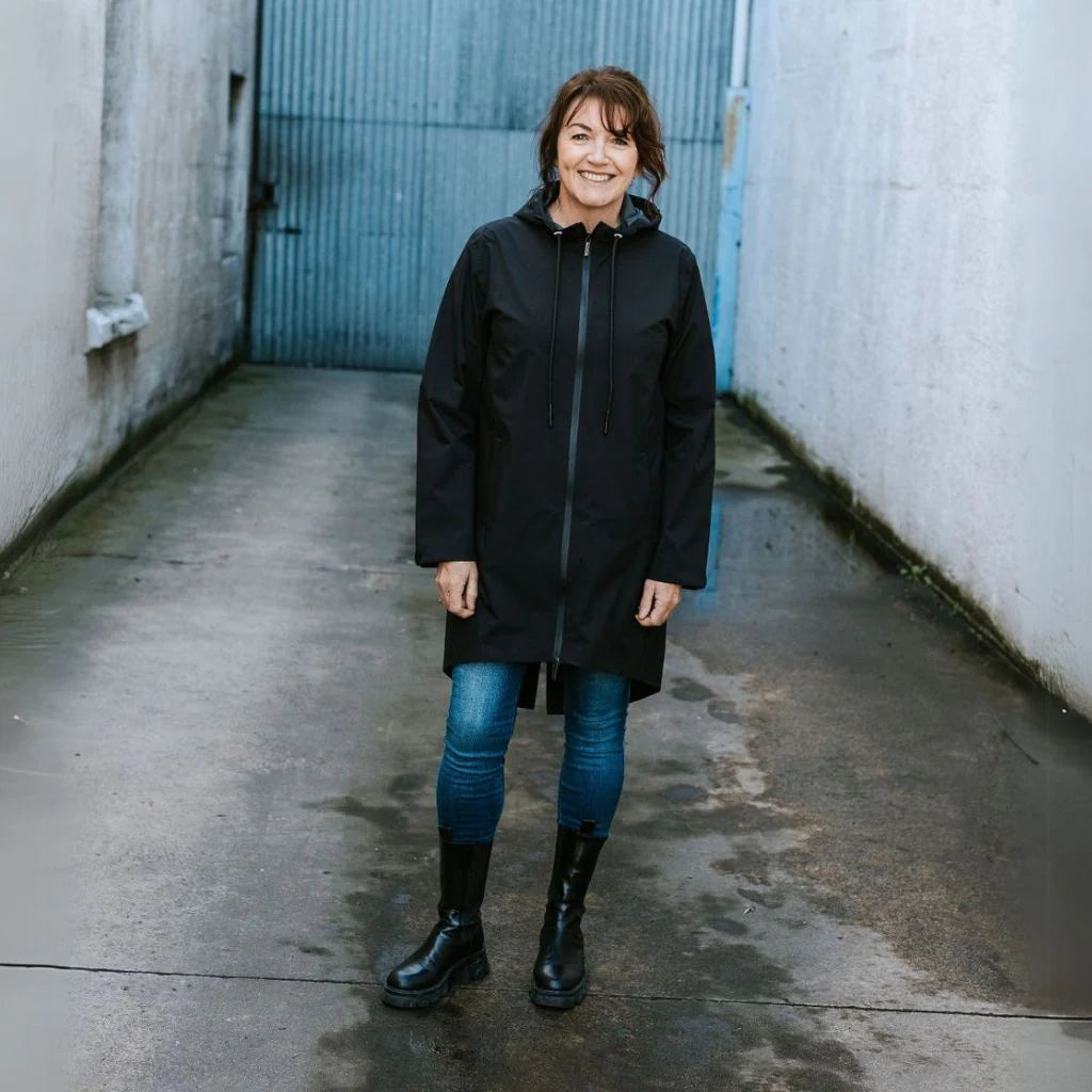 Moke Georgie Raincoat Black