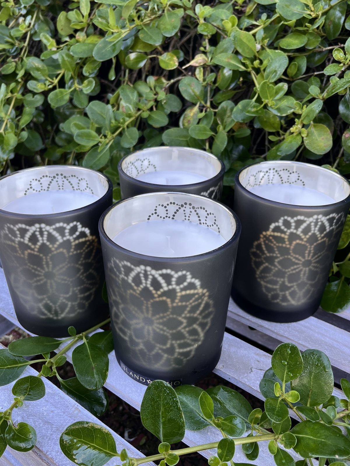 Island Boho Golden Mandala Soy 80-hour Candle WILDFLOWERS