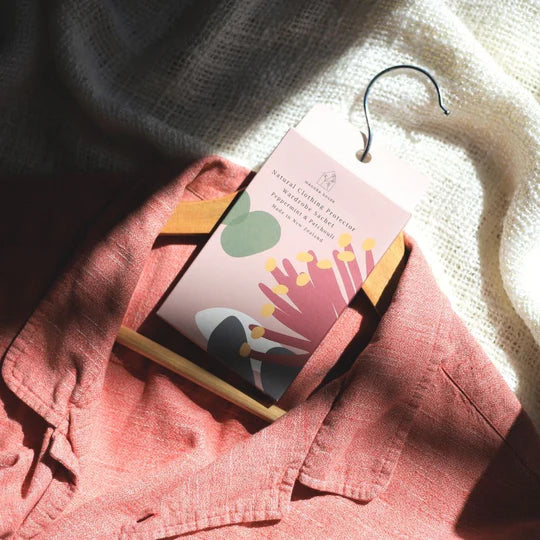 Manuka House Natural Clothing Protector Wardrobe Sachet Cedarwood, Clove Bud and Bay - Native