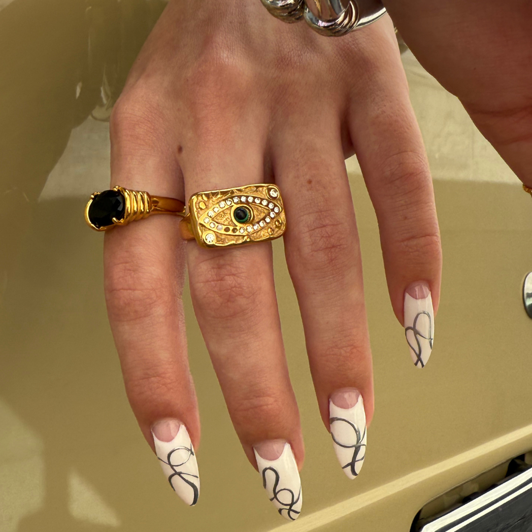 Mē the Label Emerald Eye Ring Silver