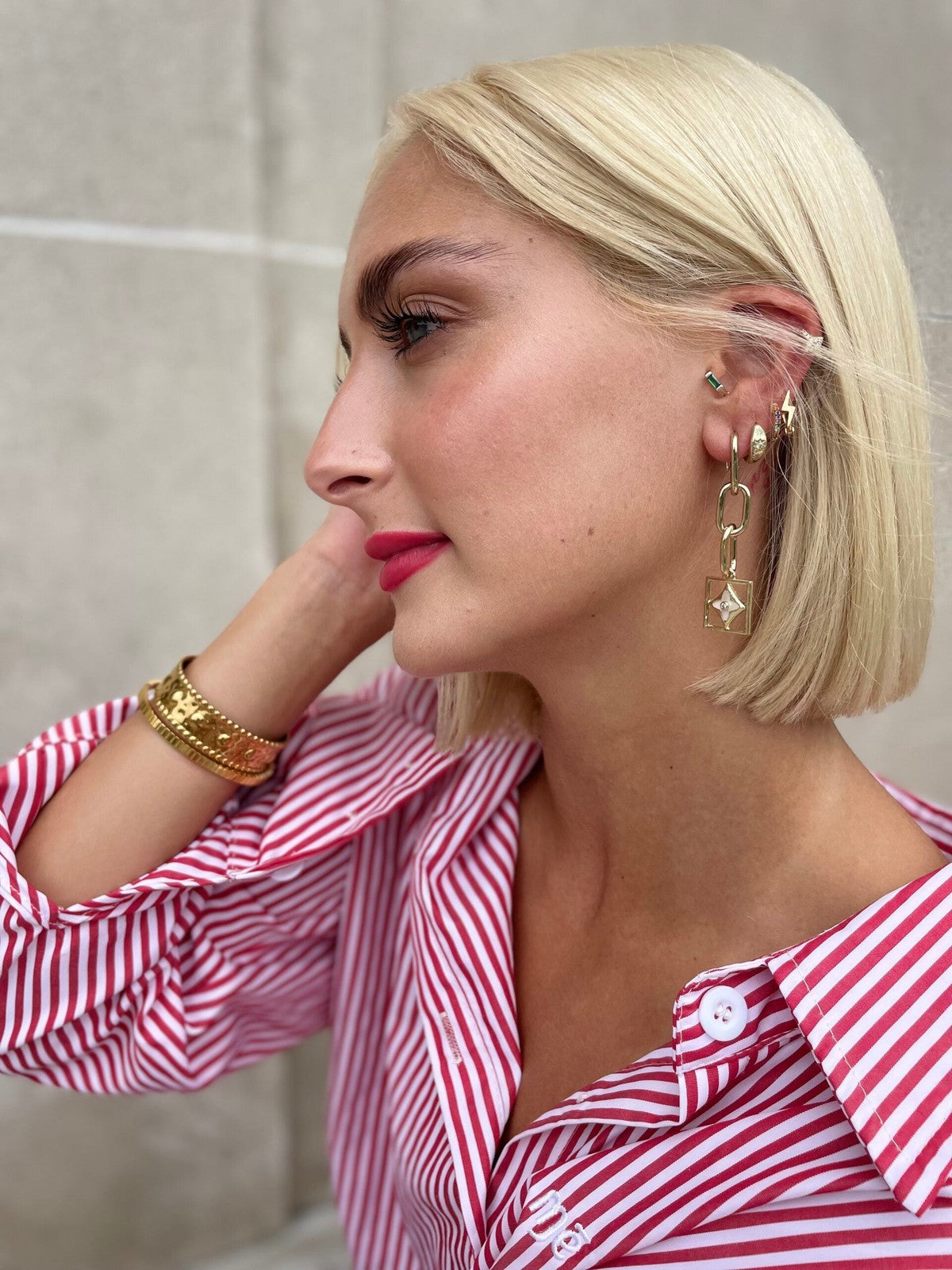 Mē the Label Thunderbolt Mini Hoops Gold