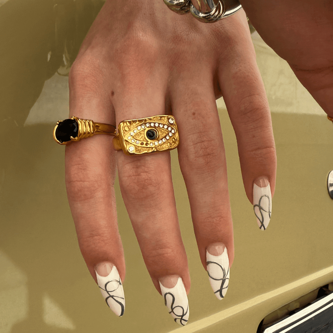 Mē the Label Vintage Ginny Ring Black