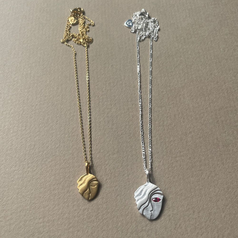 Linda Tahija Aphrodite Mini Necklace Gold