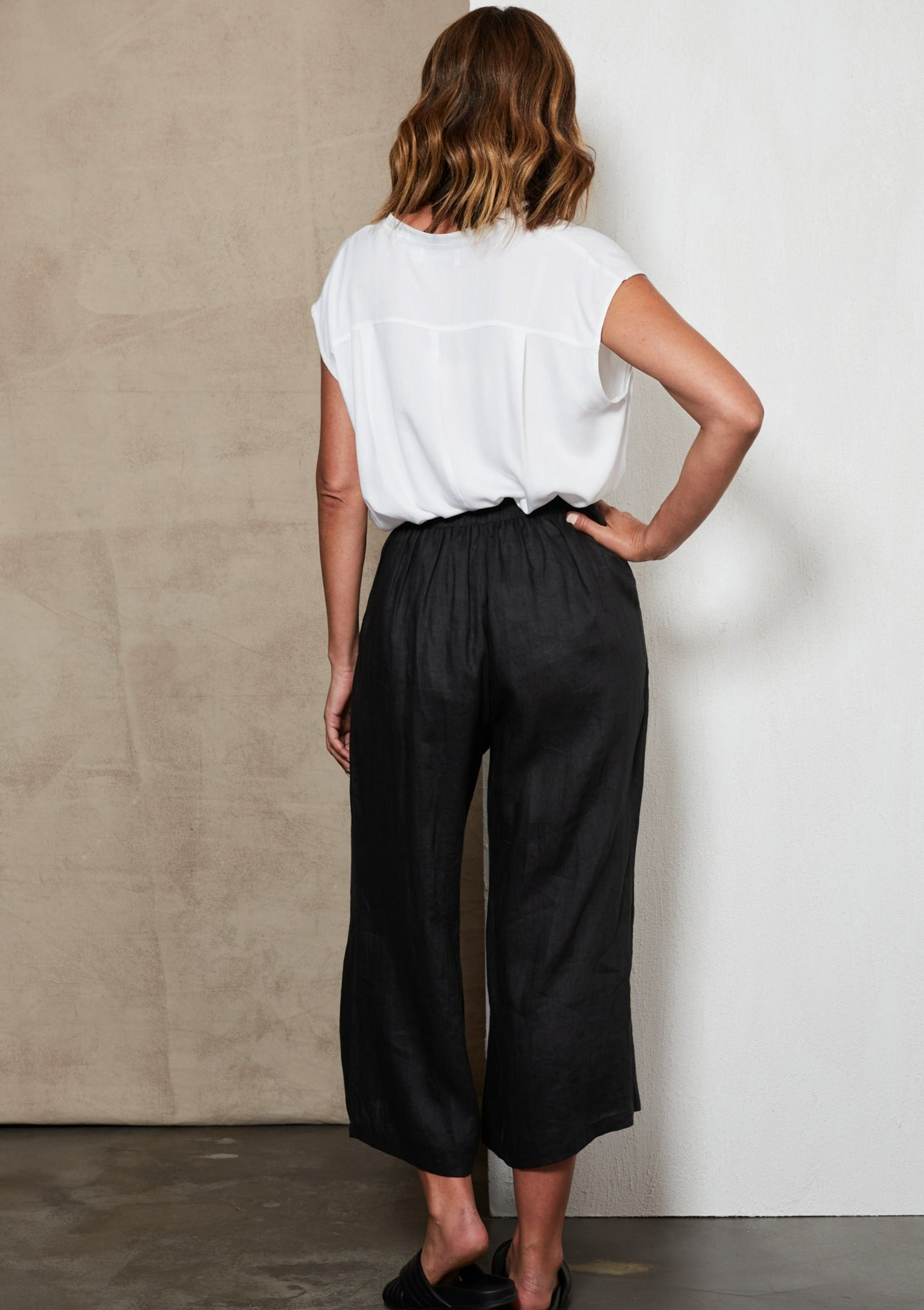 Eb & Ive Studio Crop Pant Ebony