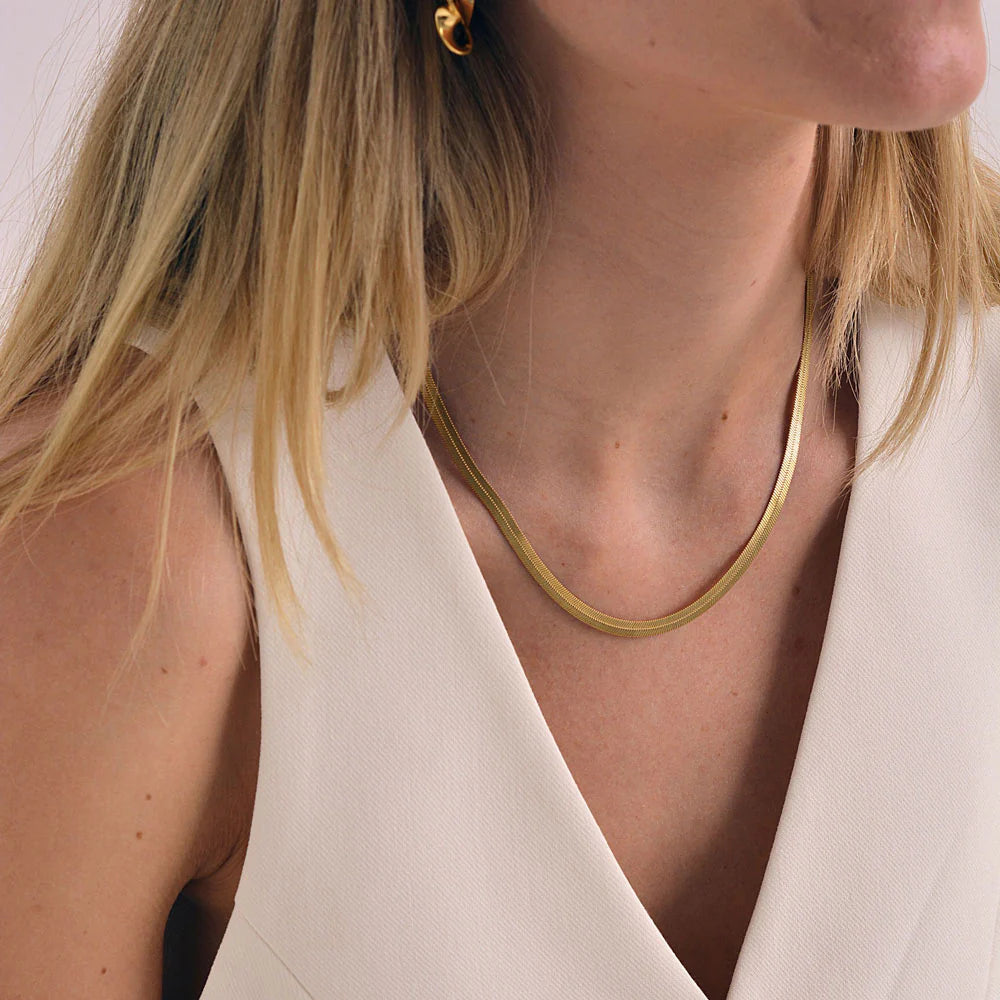 Linda Tahija Herringbone Chain Necklace Gold