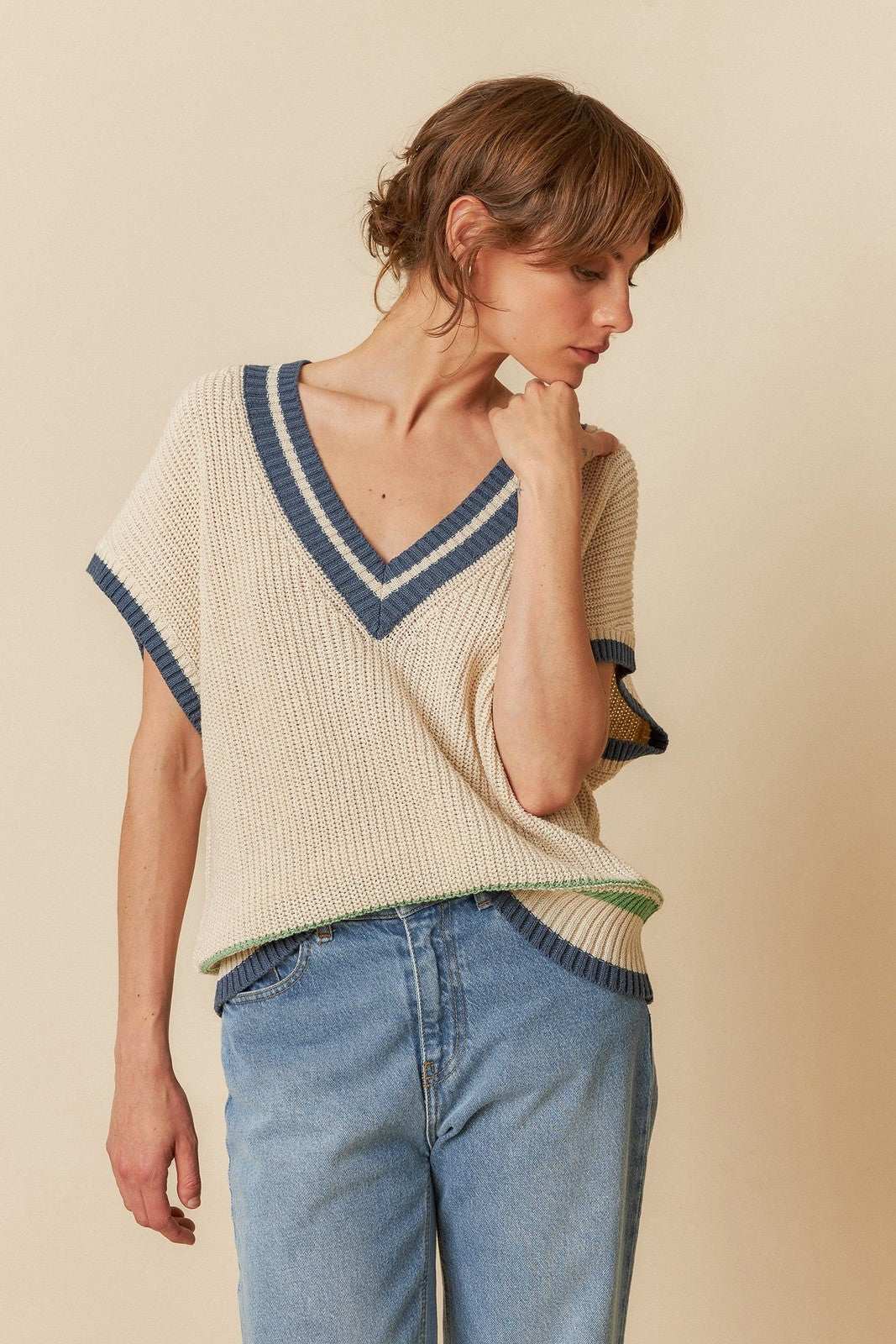 Indi & Cold AX135 Multicolor Border Vest Ecru