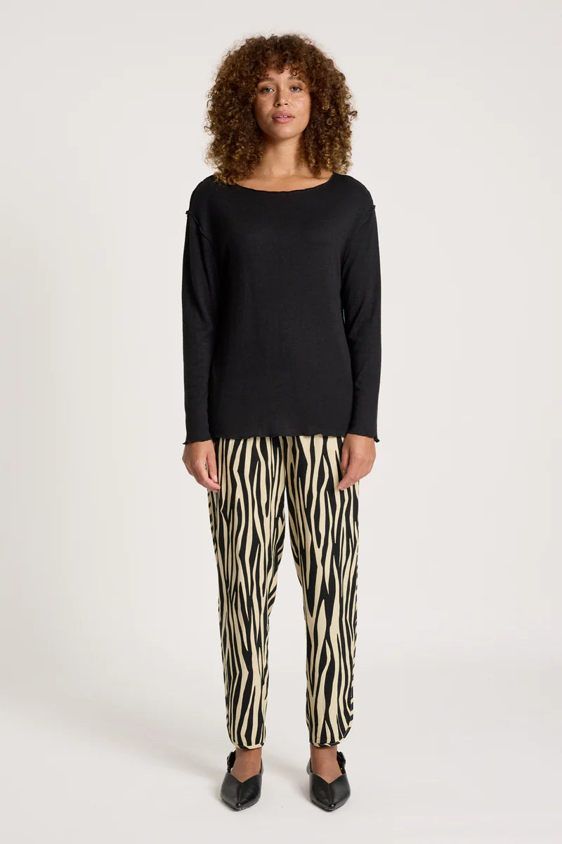 Eb & Ive Aria Long Sleeve Top Black