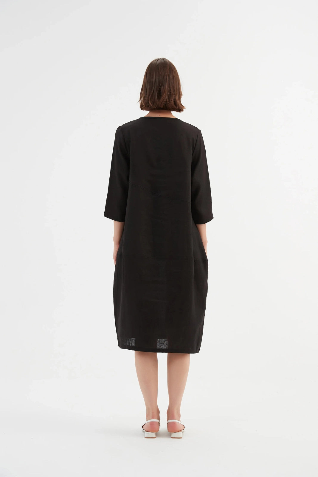 Tirelli Diagonal Seam Linen Dress Black