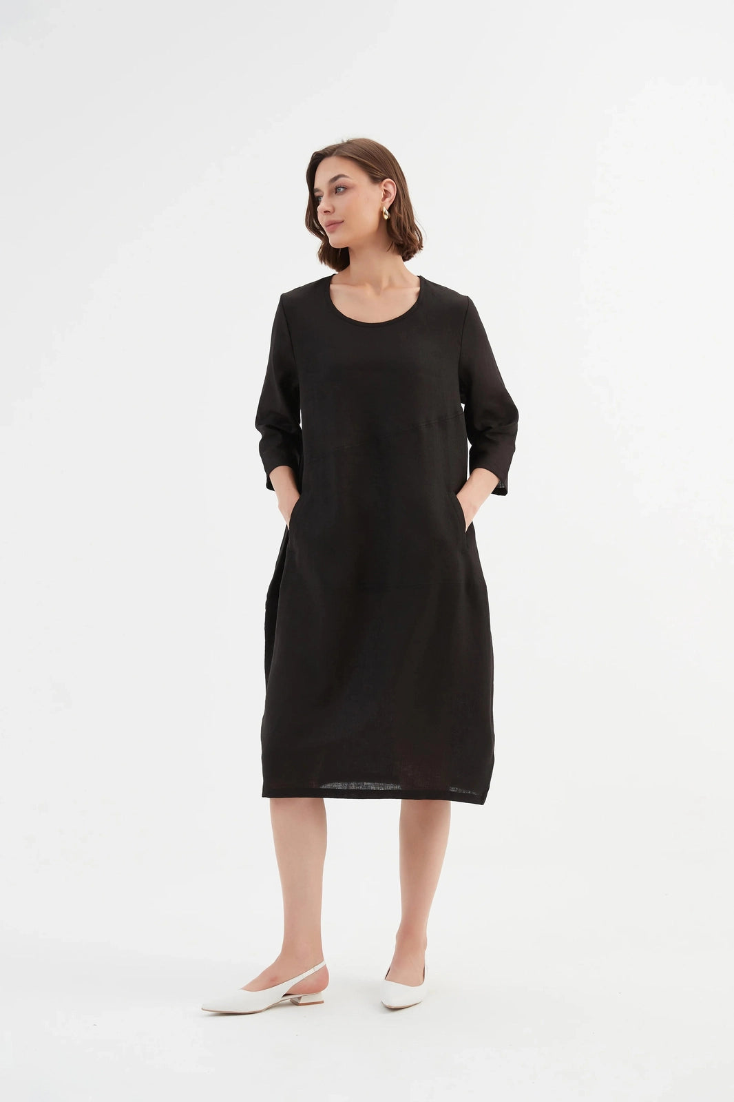 Tirelli Diagonal Seam Linen Dress Black