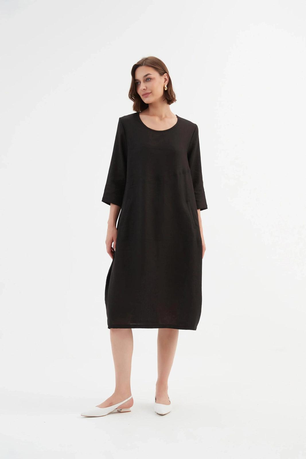 Tirelli Diagonal Seam Linen Dress Black