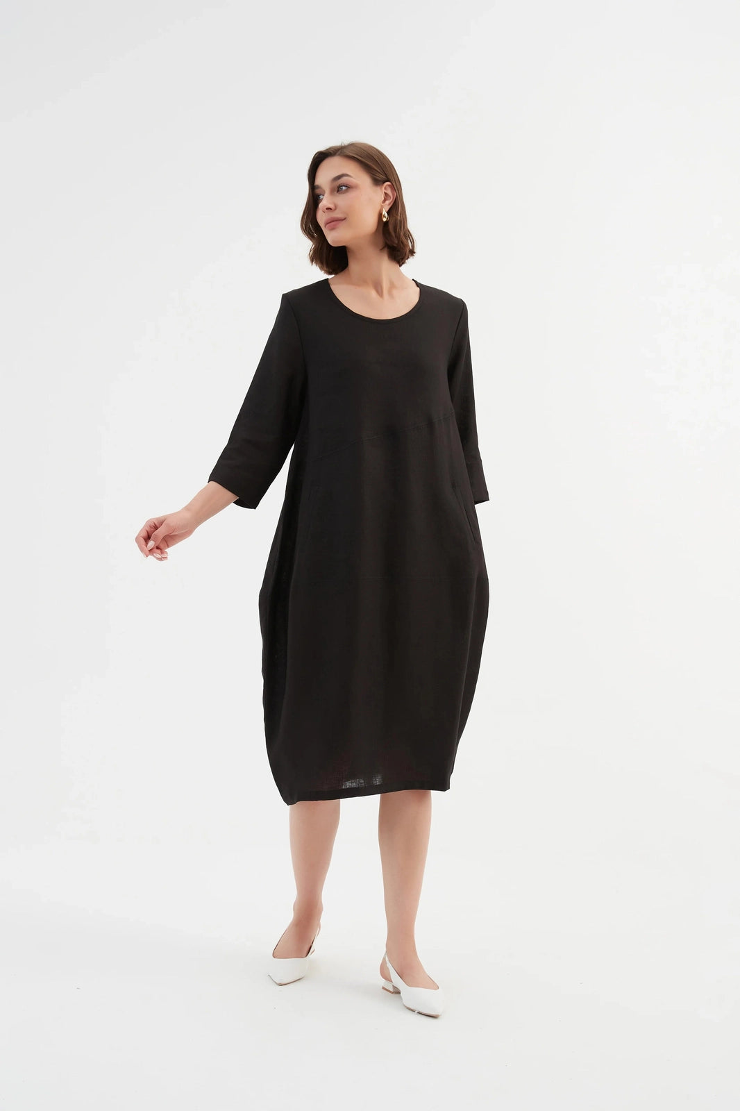 Tirelli Diagonal Seam Linen Dress Black