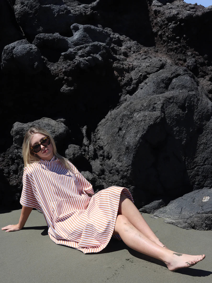 Dark Hampton Hooded Towel The Montauk Tan