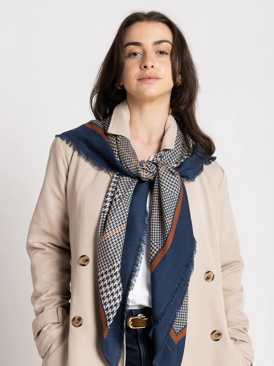 Dark Hampton Wool Silk Scarf The Sutherland - Navy