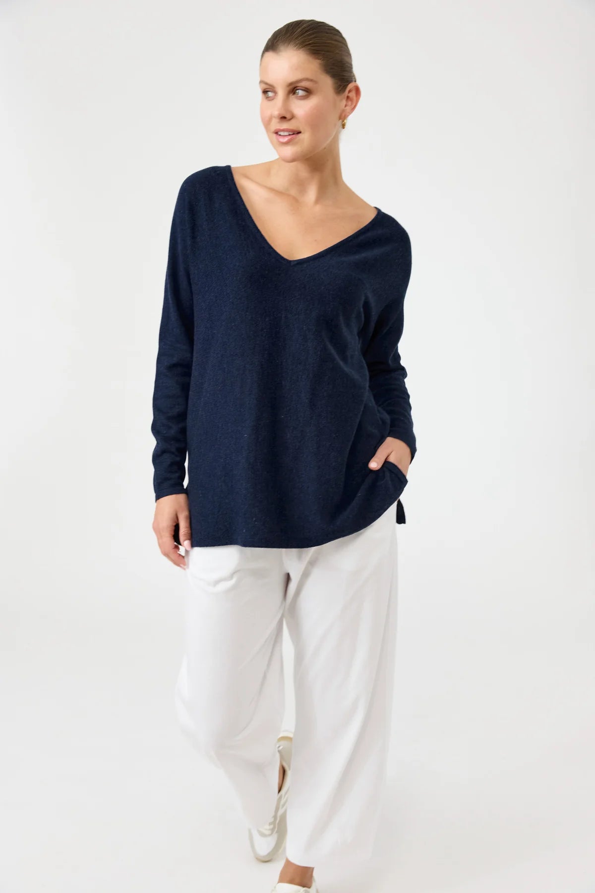 Eb & Ive Studio V Knit Navy