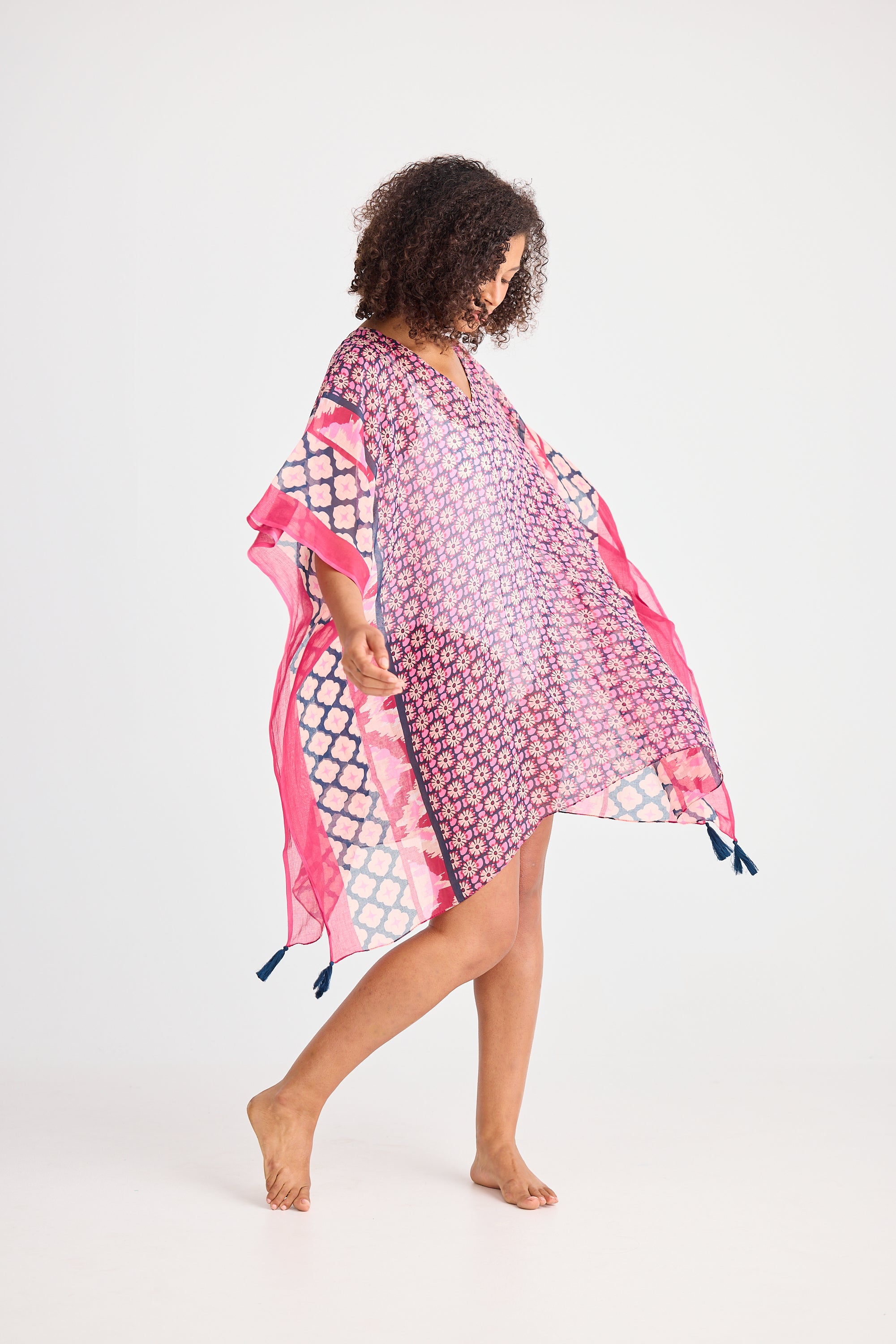 Holiday Life Stella Kaftan Pink Floral