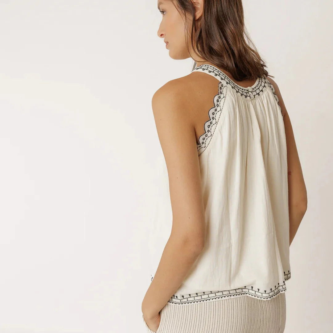 Indi & Cold Contrast Embroidery Top VV26AD187 Ecru