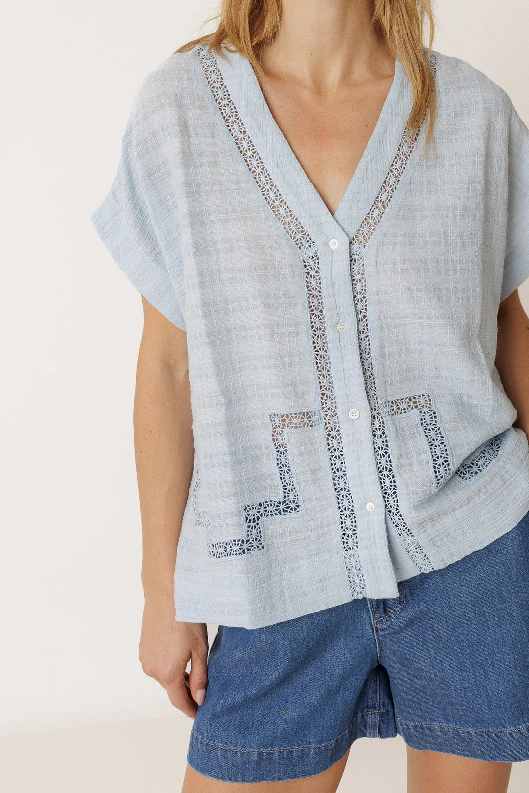 Indi & Cold Inset Lace Shirt VV26AD257 Sky Blue