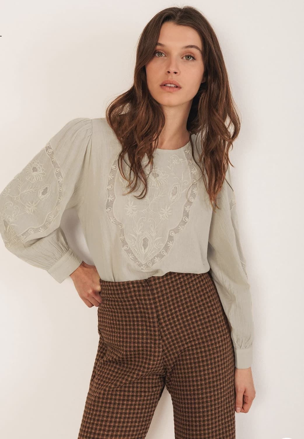 Indi & Cold Embroidered Cotton Blouse Piedra KI222