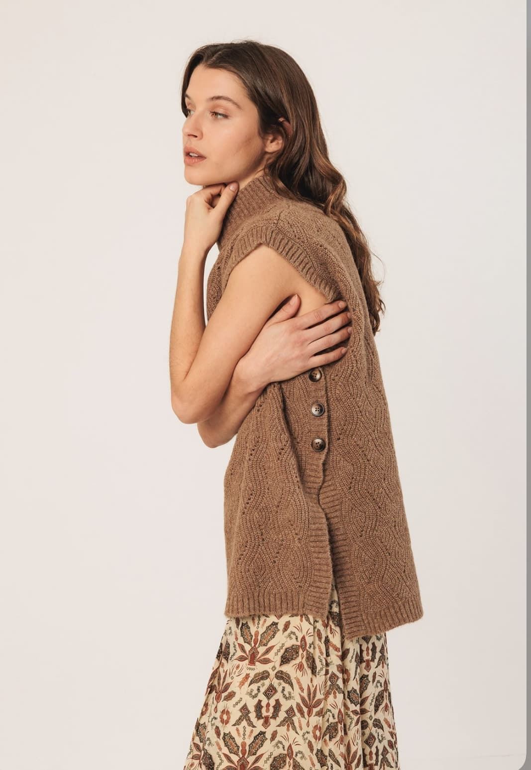 Indi & Cold Alpaca Knit Vest Camel NJ466
