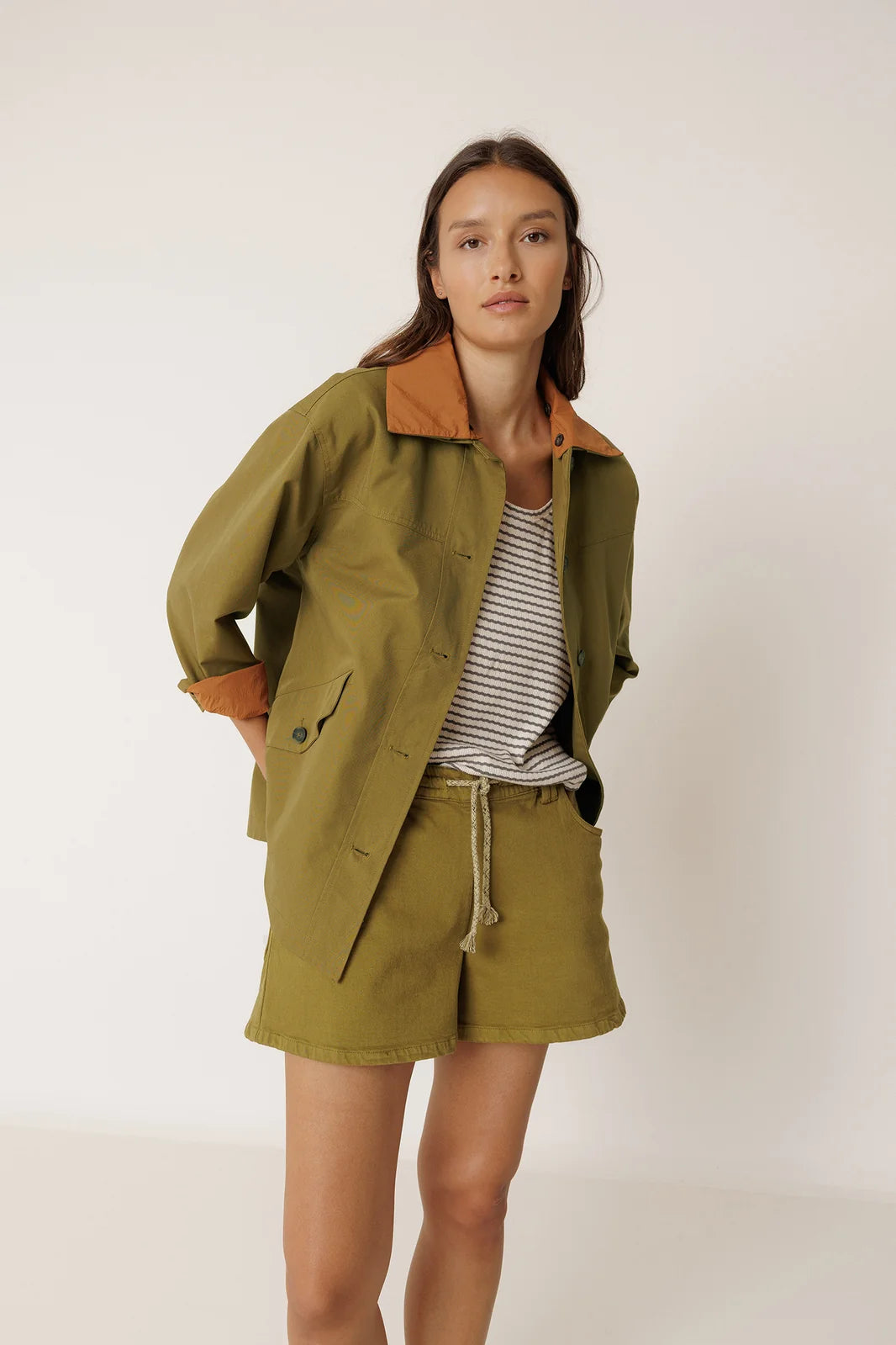 Indi & Cold Short Rain Coat VV26GF606