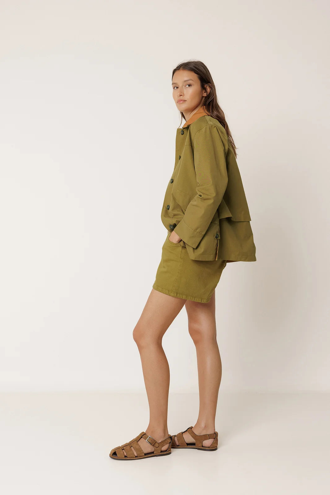 Indi & Cold Short Rain Coat VV26GF606