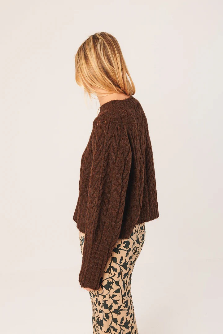 Indi & Cold Crop Cable Sweater Chocolate EA501