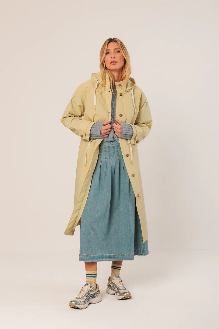 Indi & Cold Crop Cable Sweater Cielo Blue EA501