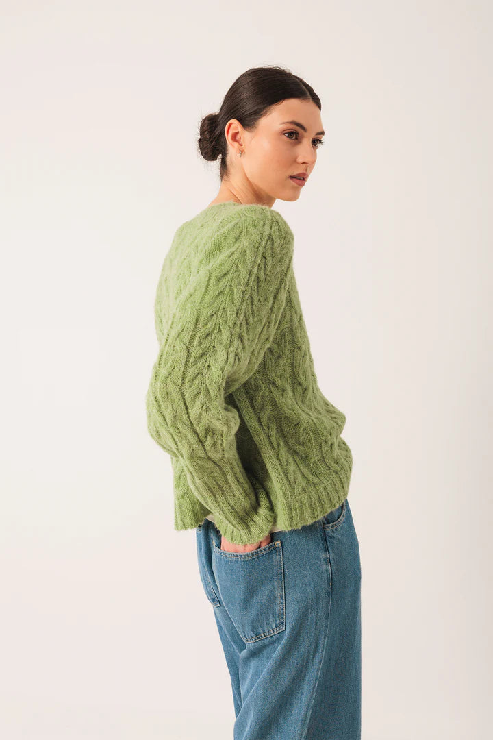 Indi & Cold Crop Cable Sweater Matcha Green EA501