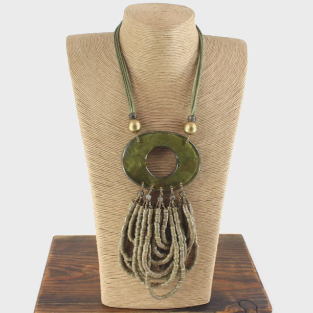 Pretty Persuasions Placuna Placenta, Resin, Seedbeads Statement Necklace