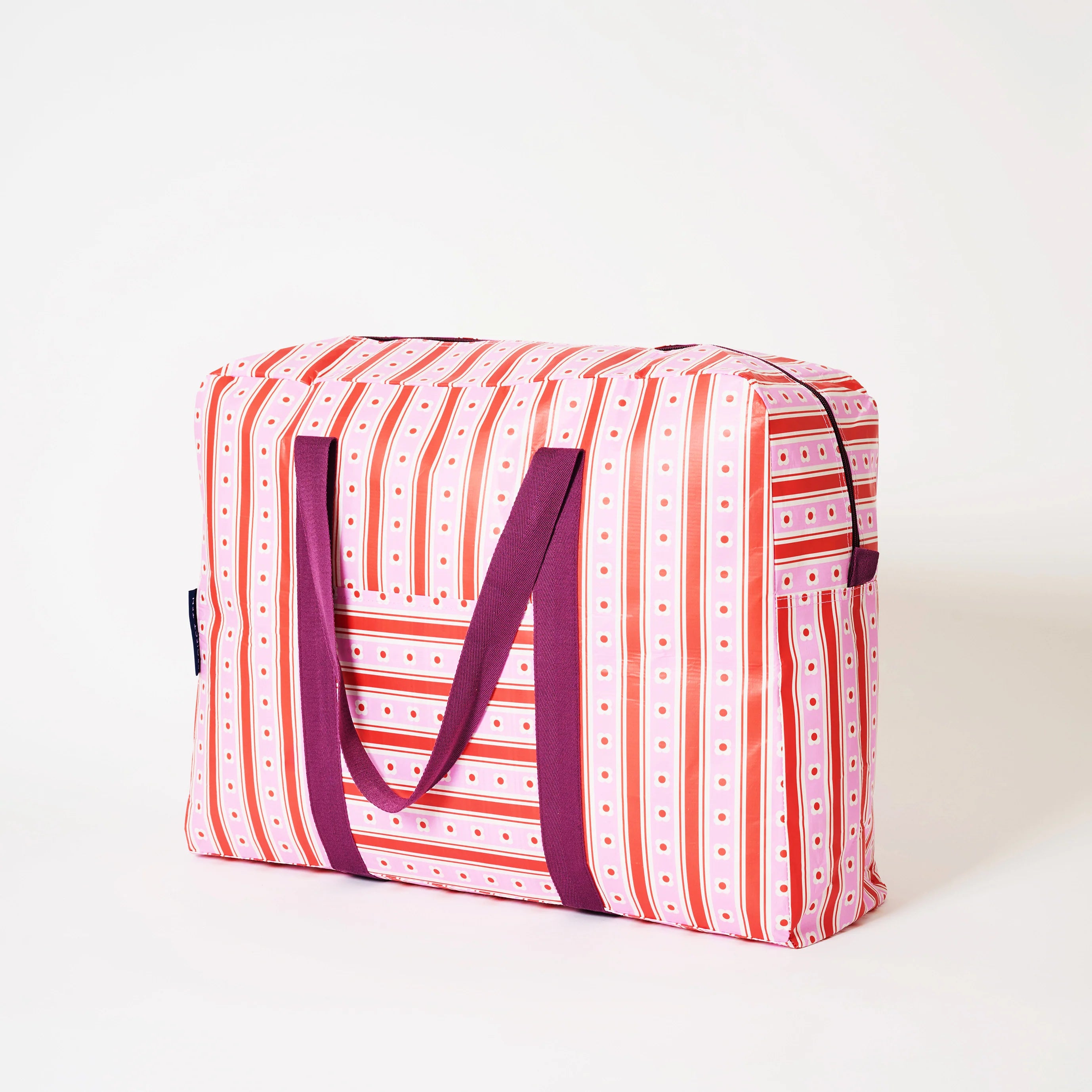 Project Ten Overnight Bag Wallpaper