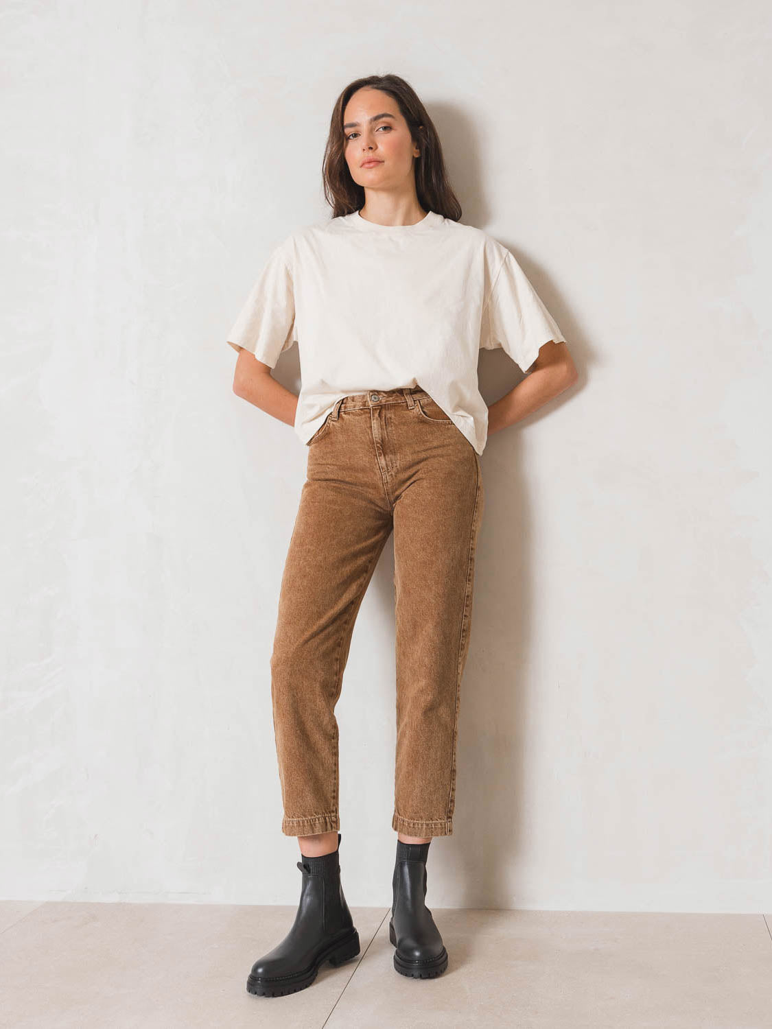 Indi + Cold Washed Effect Jeans Camel