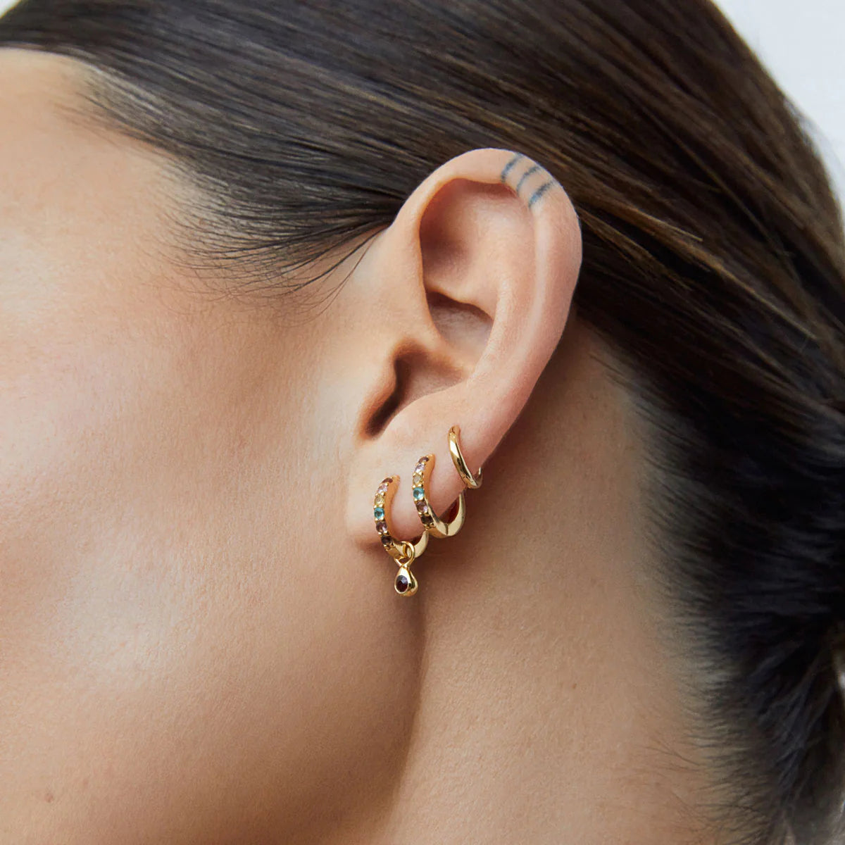 Linda Tahija Alpha Huggie Earring Gold - Rainbow Gemstones