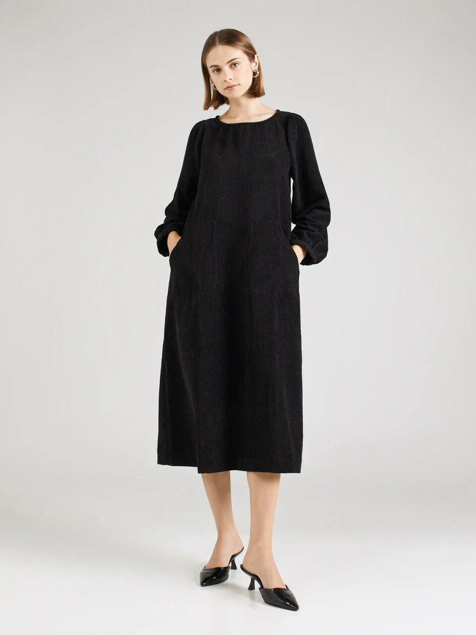 Lollys Laundry Lucas Midi Dress LS Black