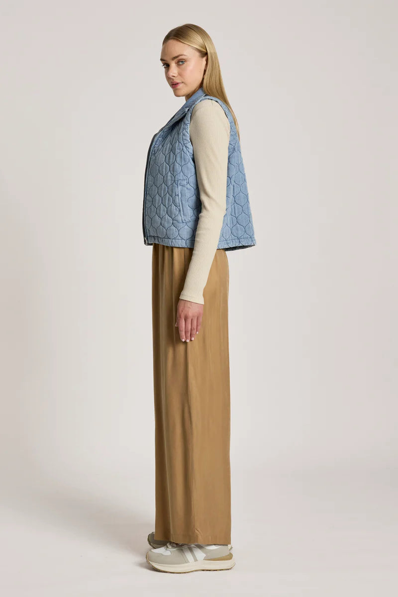 Eb & Ive Sansi Quilted Crop Vest Denim