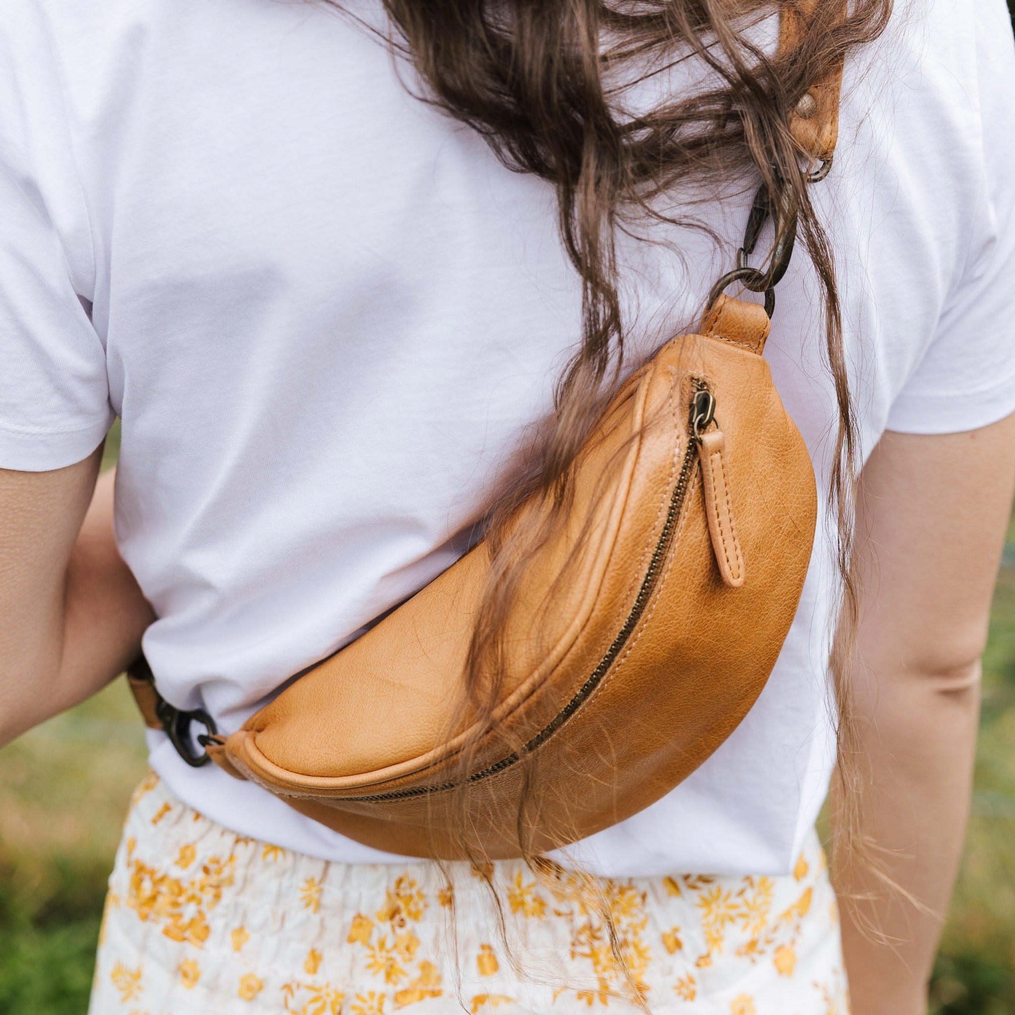 Dusky Robin Escape the Ordinary Belt Bag Tan