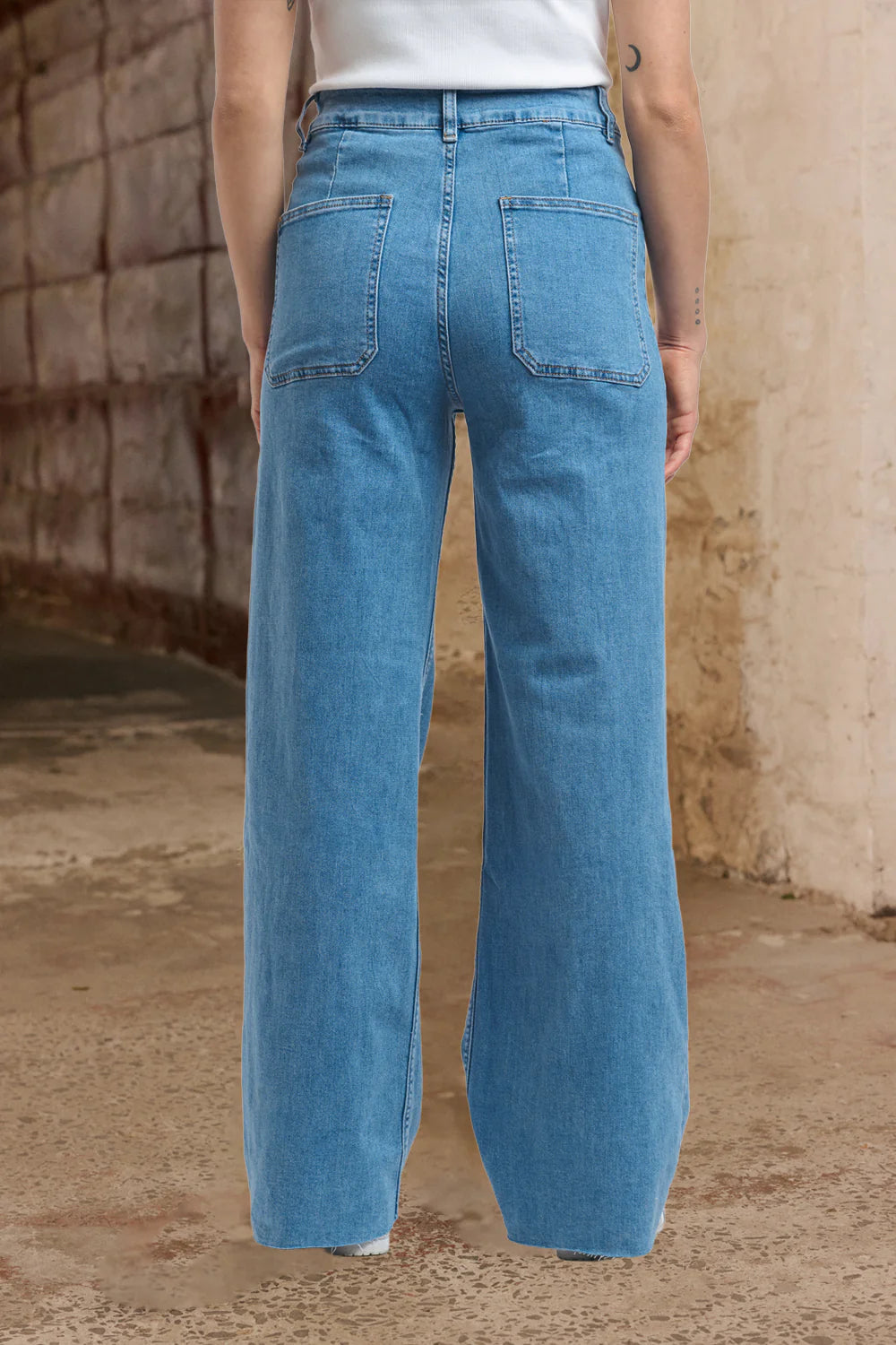 Italian Star Eddie Jean Light Wash