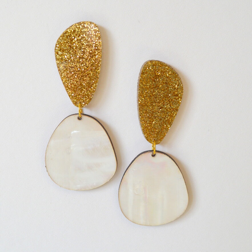 Hagen + Co Get Lucky Natural Shell/Gold Glitter Shell Earrings